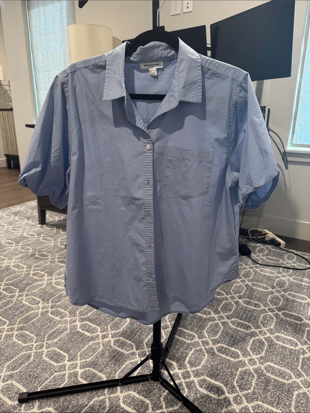 beachlunchlounge Light Blue Short-Sleeve Button Down Shirt